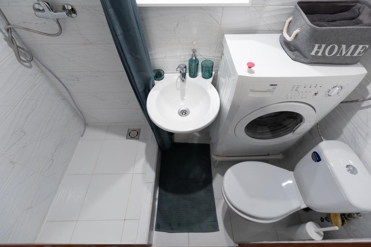 Sara'S Home - Wifi, A/C Budapest Ngoại thất bức ảnh